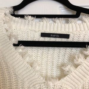 WHITE ZAFUL CROP SWEATER <3